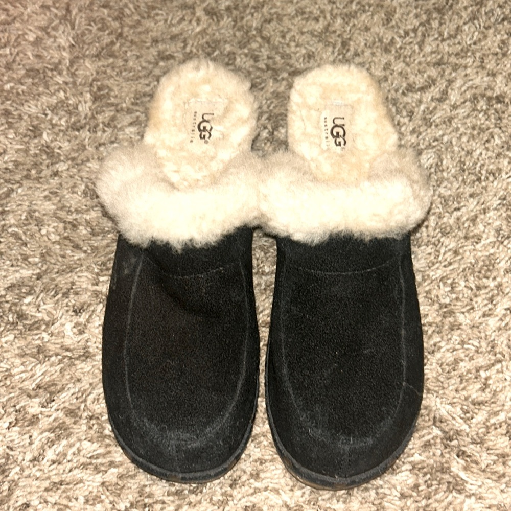Black Kalie suede UGG clogs